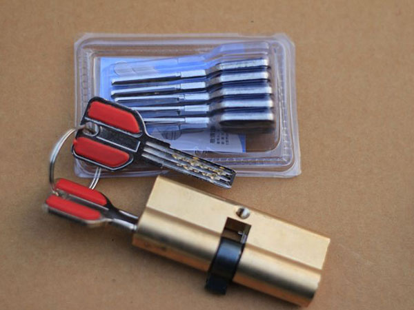 大姚24小时上门开锁公司